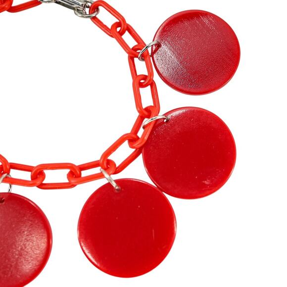 Vintage Chunky Bold Red Galalith Disk Charms Bracelet On Plastic Chain Geo Mod - Picture 5 of 8